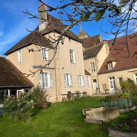 Maison De Noble Nicolas Avallon Luaran gambar