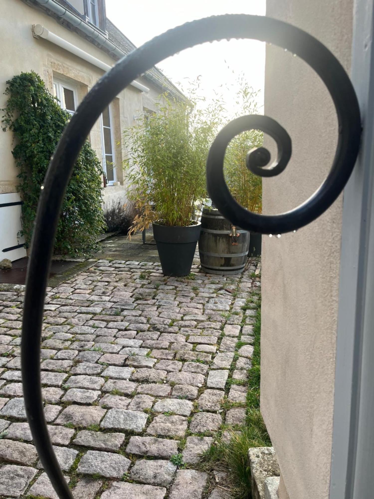 Maison De Noble Nicolas Avallon Luaran gambar