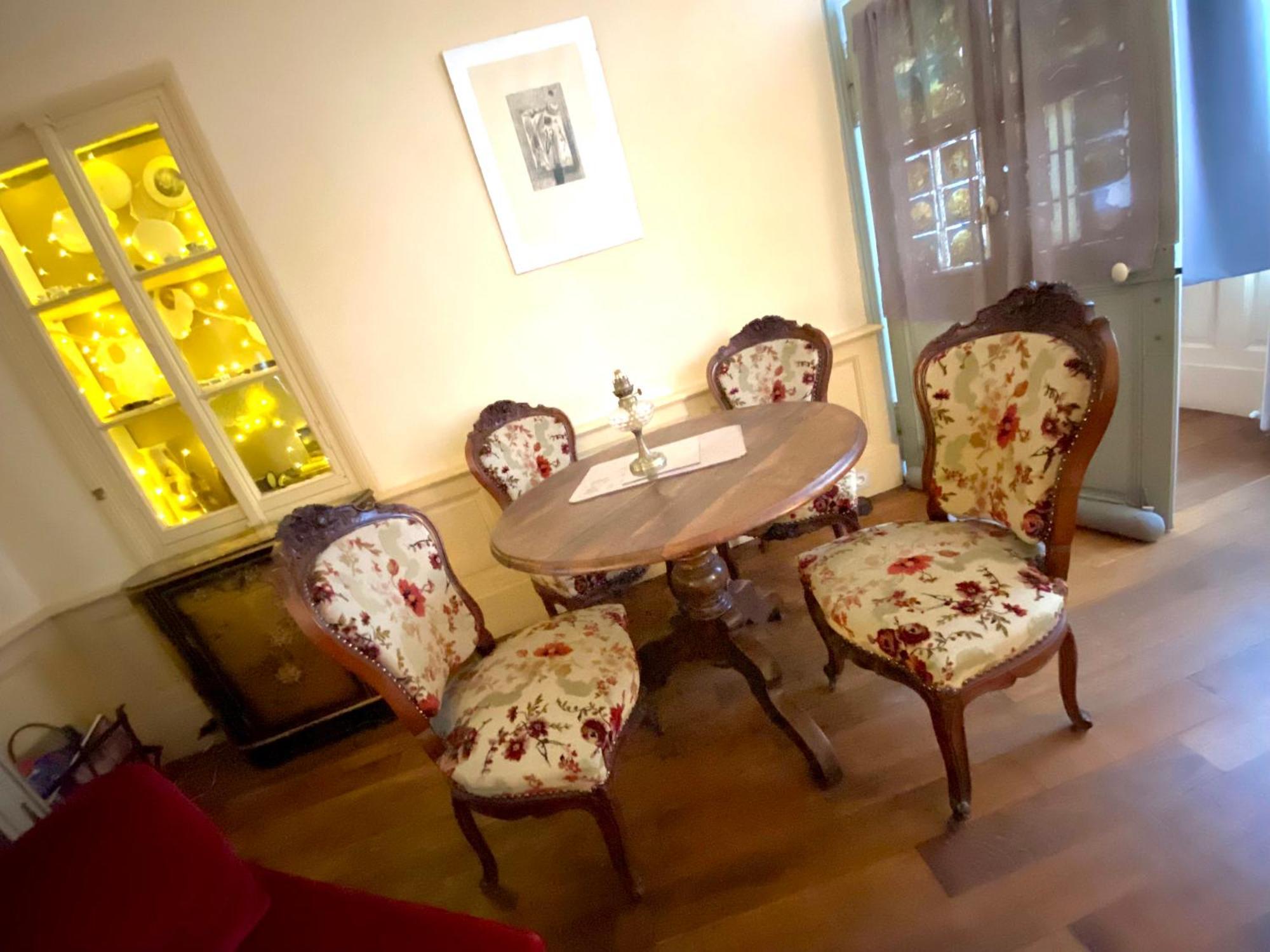 Maison De Noble Nicolas Avallon Luaran gambar